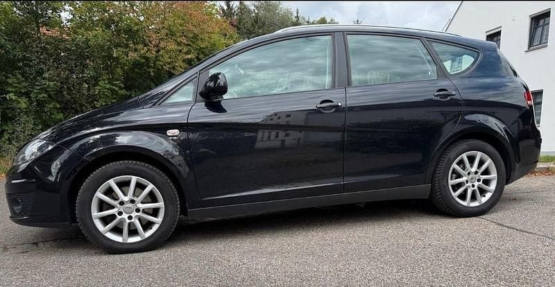 Schwarz Gebraucht 2009 Seat Altea 4You Van / Kleinbus | 2.750 € (Fairer Preis) - Bild 1/4