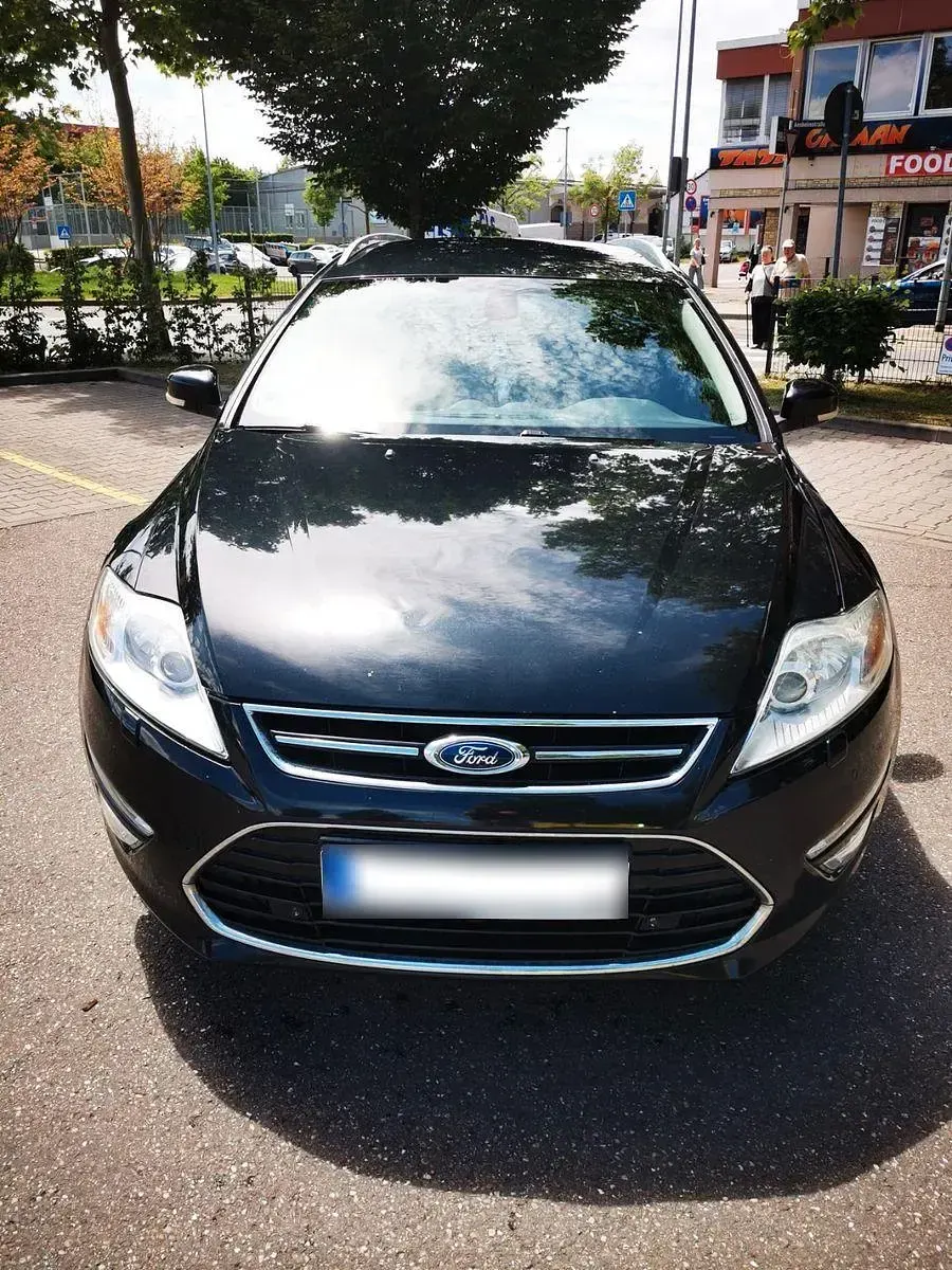 Gebraucht Ford Mondeo 163 PS (119 kW) 2012 Schwarz Kombi