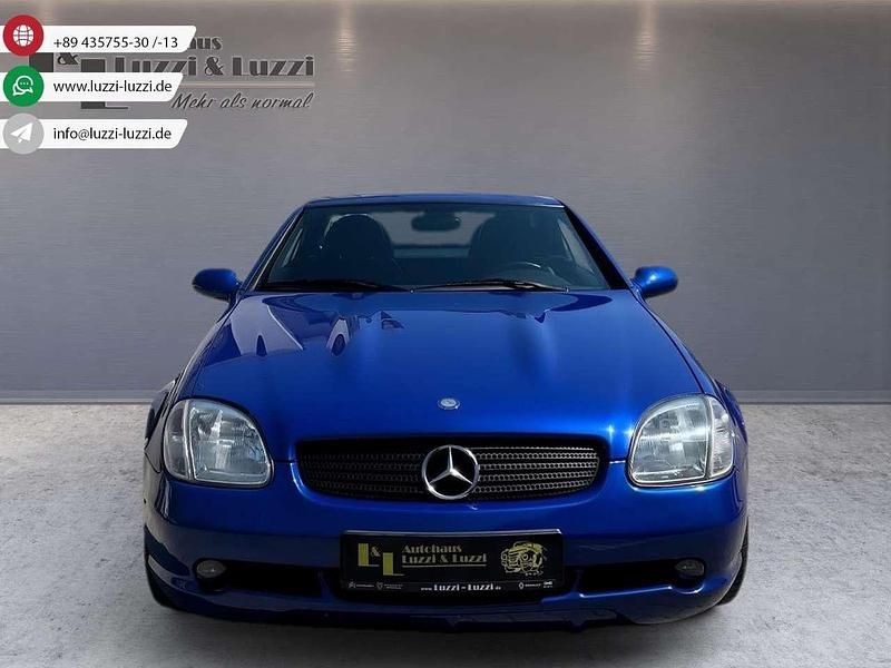 Blau Gebraucht 1998 Mercedes SLK230 Cabrio | 12.490 € - Bild 1/4