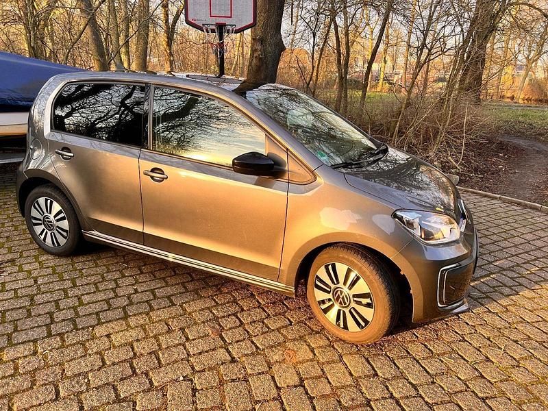 Gebraucht VW e-up! Style 61 kW (83 PS) 2022 Grau Kleinwagen