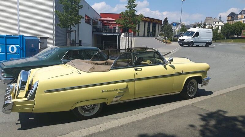 Gelb Gebraucht 1953 Ford V8 Cabrio | 39.995 € - Bild 1/4