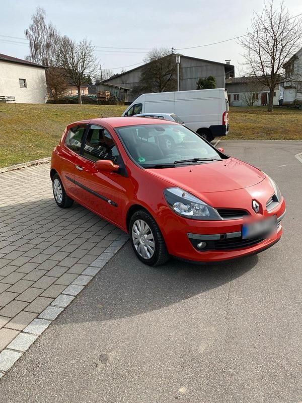Gebraucht Renault Clio III 86 PS (63 kW) 2006 Rot Kleinwagen