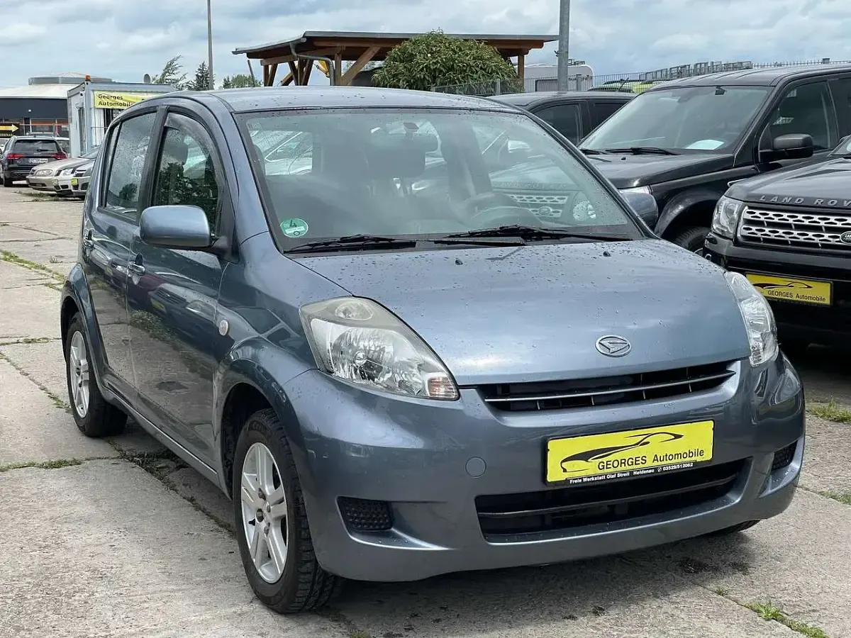 Gebraucht Daihatsu Sirion 87 PS (63 kW) 2007 Blau Kleinwagen