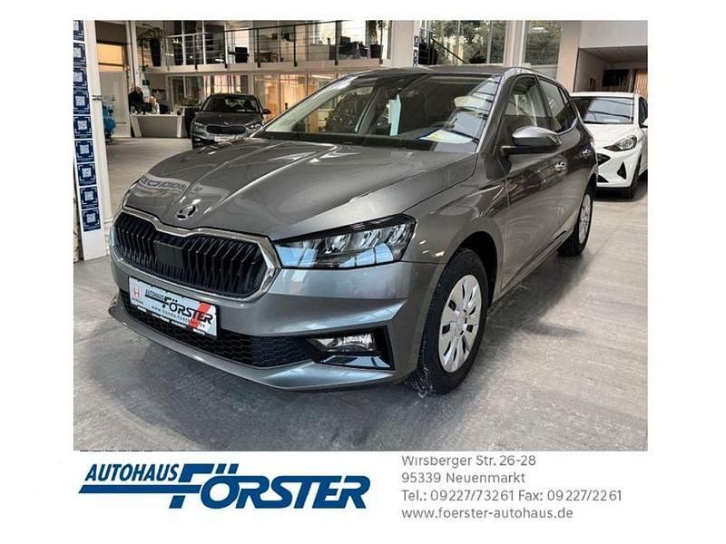 Grau Neu 2024 Skoda Fabia Selection Limousine | 17.690 € (Superpreis) - Bild 1/4