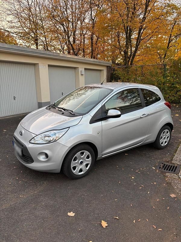 Gebraucht Ford Ka Champions Edition 69 PS (50 kW) 2013 Silber Kleinwagen