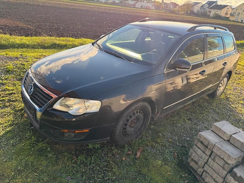 Braun Gebraucht 2007 VW Passat Kombi | 600 € (Superpreis) - Bild 1/4