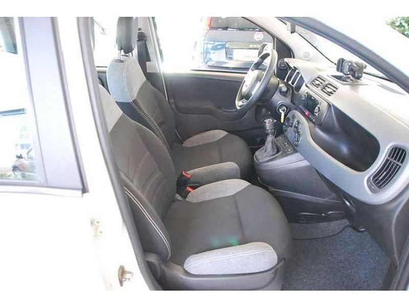 Gebraucht Fiat Panda 71 PS (52 kW) 2022 Nr. 296 / weiß Kleinwagen