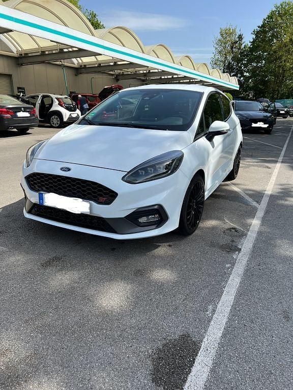 Gebraucht Ford Fiesta ST 200 PS (147 kW) 2019 Weiß Kleinwagen