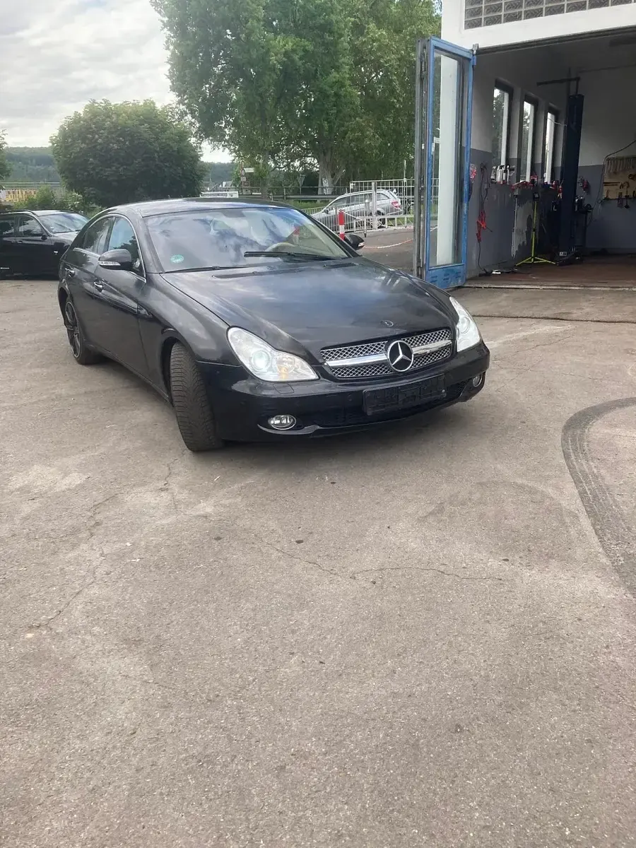 Gebraucht Mercedes CLS320 224 PS (164 kW) 2006 Schwarz Coupé