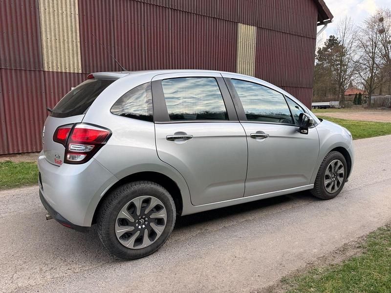 Gebraucht Citroën C3 PureTech 82 PS (60 kW) 2015 Silber Kleinwagen