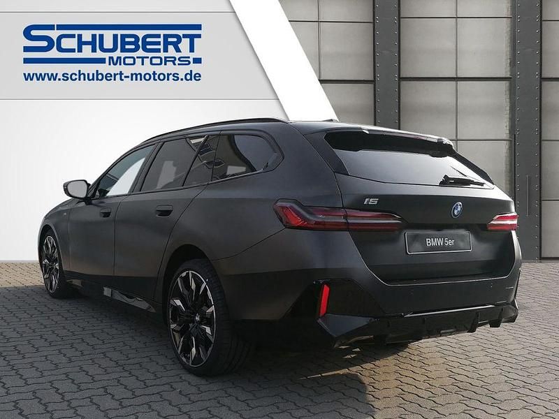 Neu BMW i5 Performance 442 kW (601 PS) 2026 Grau Kombi