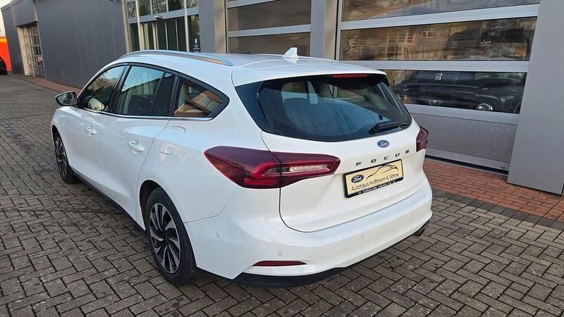 Gebraucht Ford Focus Titanium 116 PS (85 kW) 2024 Weiß Limousine