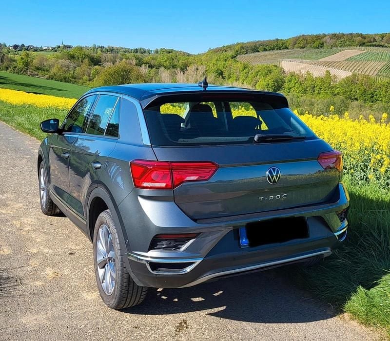 Używany VW T-Roc 110 KM (80 kW) 2021 Szary SUV