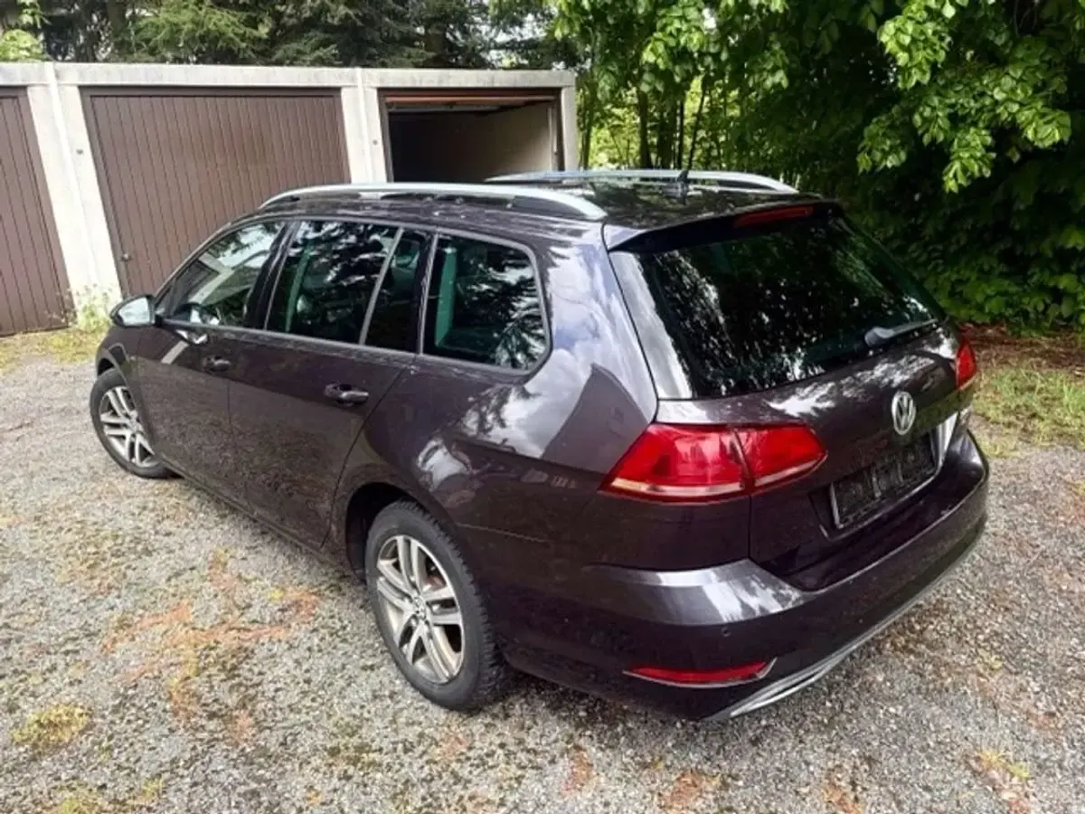 Second-hand VW Golf VII LOUNGE 150 CP (110 kW) 2015 Gri Break