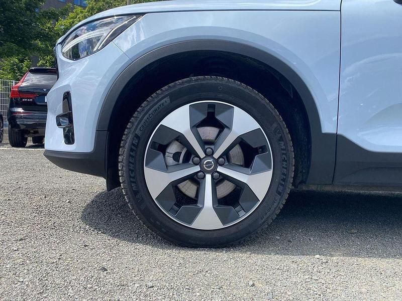 Gebraucht Volvo XC40 Plus 163 PS (119 kW) 2024 Blau SUV