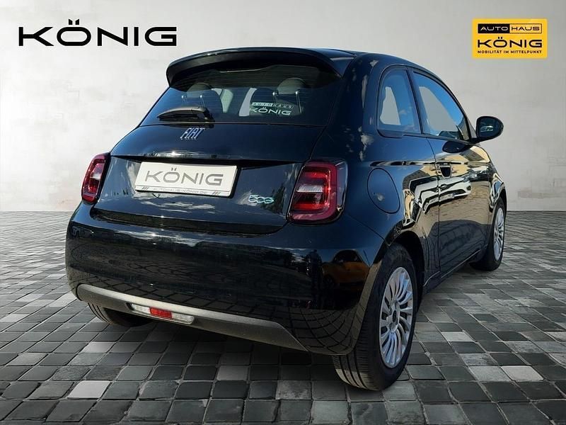 Gebraucht Fiat 500e 86 kW (118 PS) 2023 Schwarz Kleinwagen