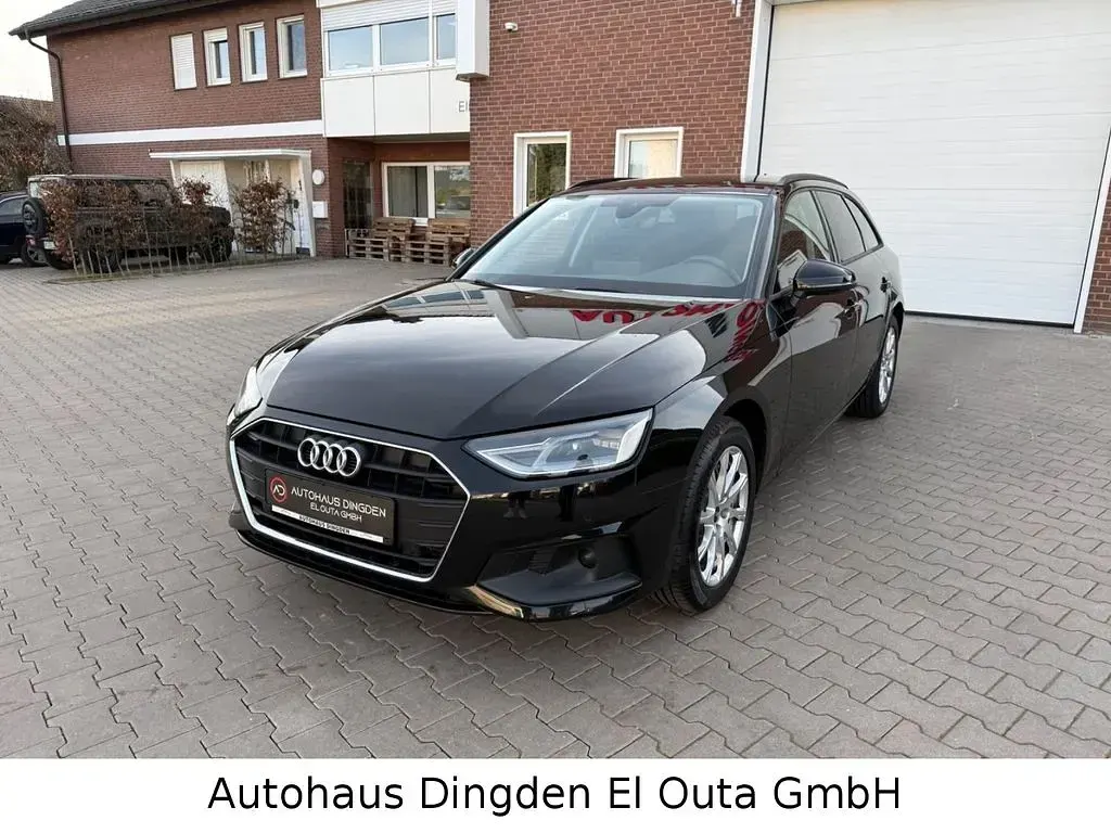 Gebraucht Audi A4 Basis 204 PS (150 kW) 2022 Schwarz Kombi
