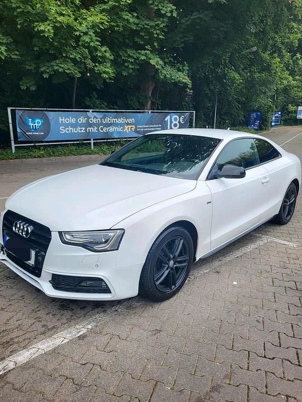 Grün Gebraucht 2013 Audi A5 S-Line Coupé | 8.890 € (Guter Preis) - Bild 1/4