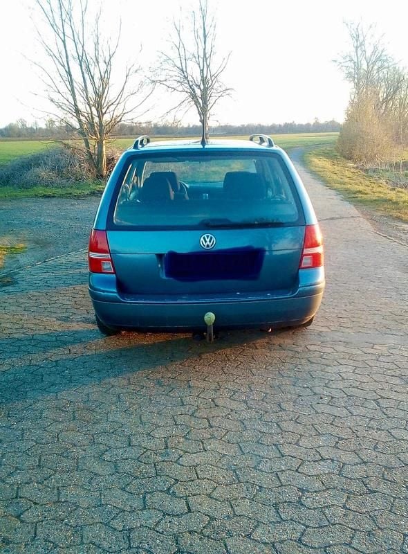 Gebraucht VW Golf IV 105 PS (77 kW) 2003 Blau Kombi