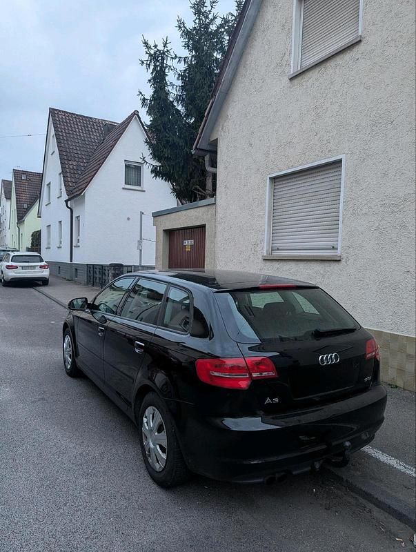 Gebraucht Audi A3 125 PS (91 kW) 2012 Schwarz Kleinwagen