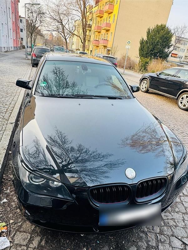 Second-hand BMW 523 2006 Negru Berlinǎ