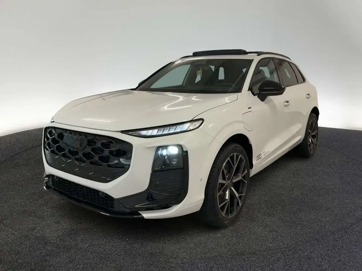 Gebraucht Audi Q3 Sport 272 PS (200 kW) 2026 Weiß SUV