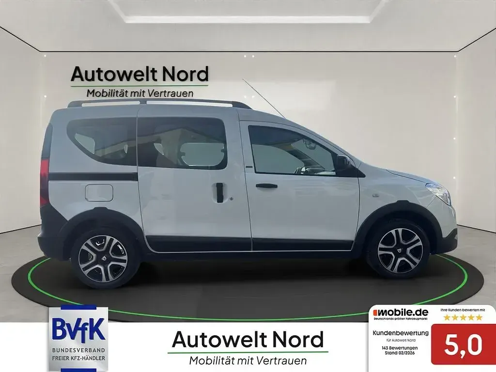 Gebraucht Dacia Dokker Celebration 116 PS (85 kW) 2018 Weiß Van / Kleinbus