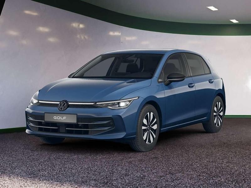 Gebraucht VW Golf VIII Goal 150 PS (110 kW) 2025 Blau / anemonenblau Limousine