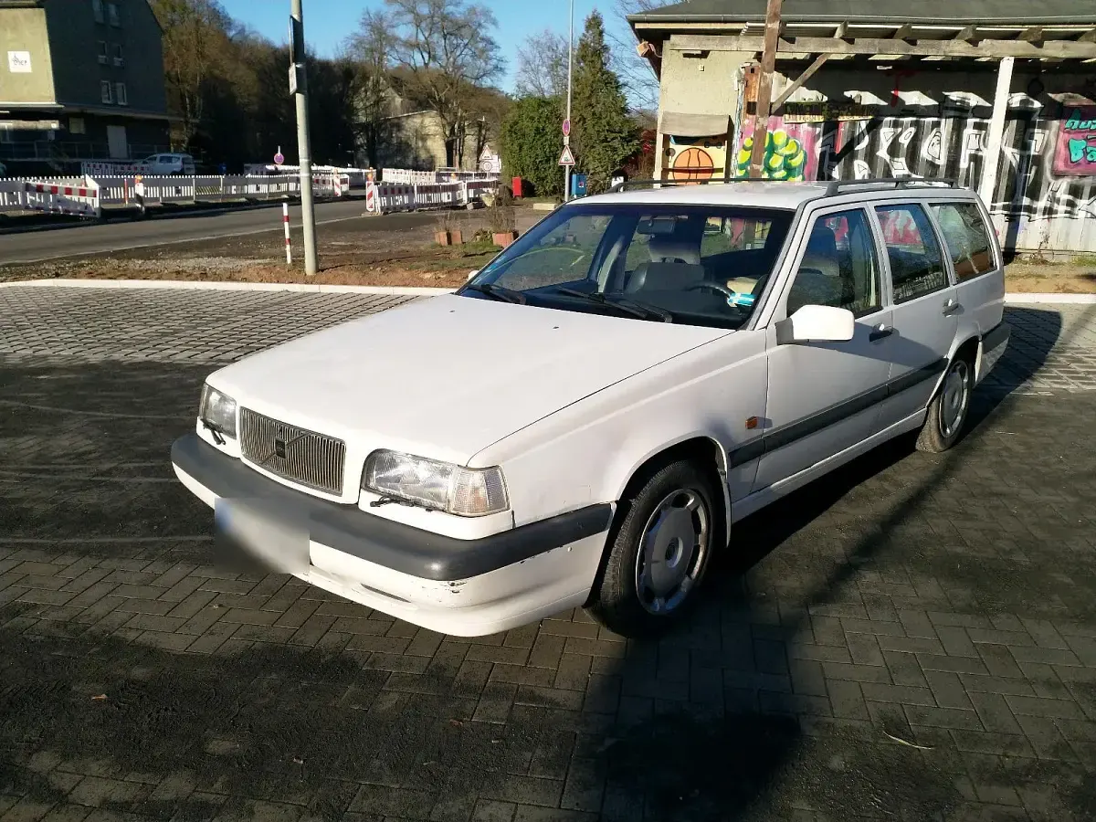 Second-hand Volvo 850 144 CP (105 kW) 1994 Alb Break