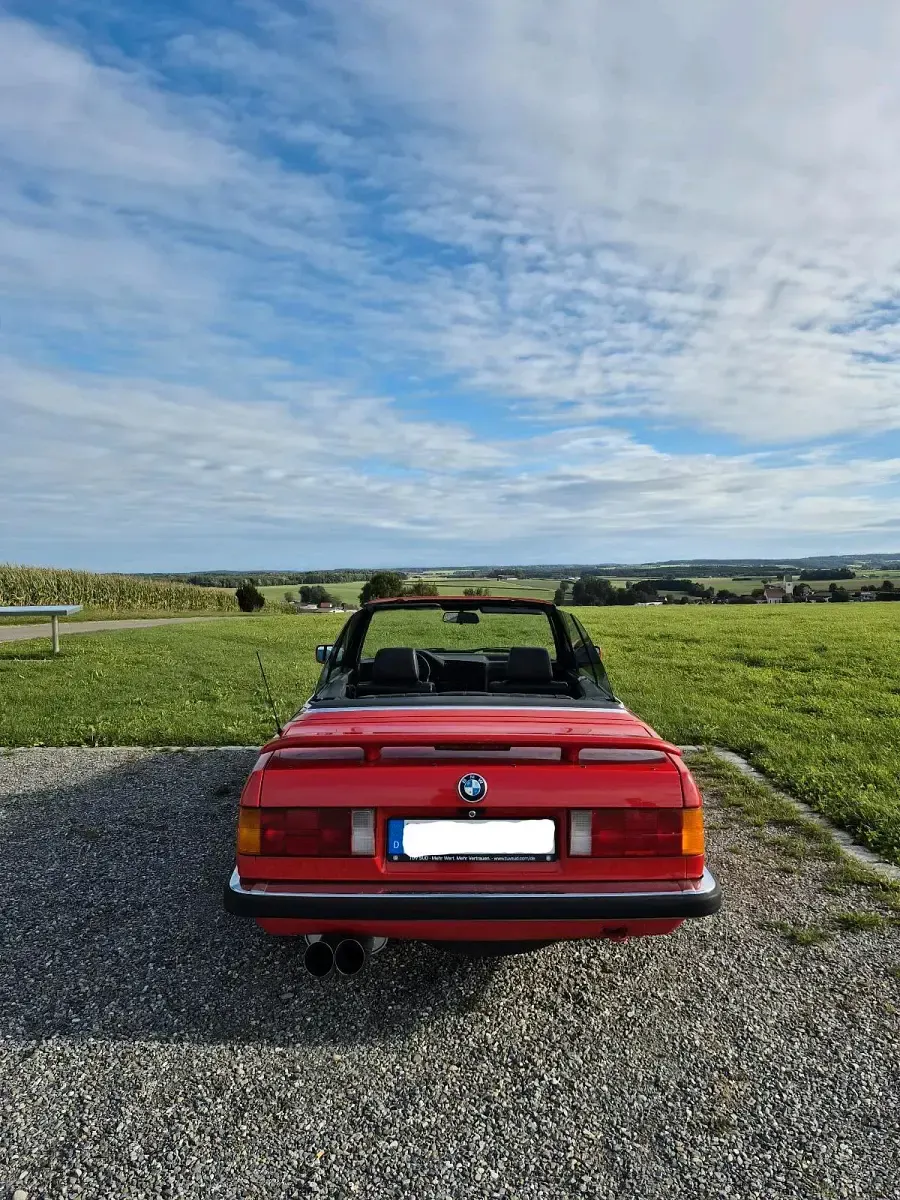 Gebraucht BMW 320 130 PS (95 kW) 1989 Rot Cabrio