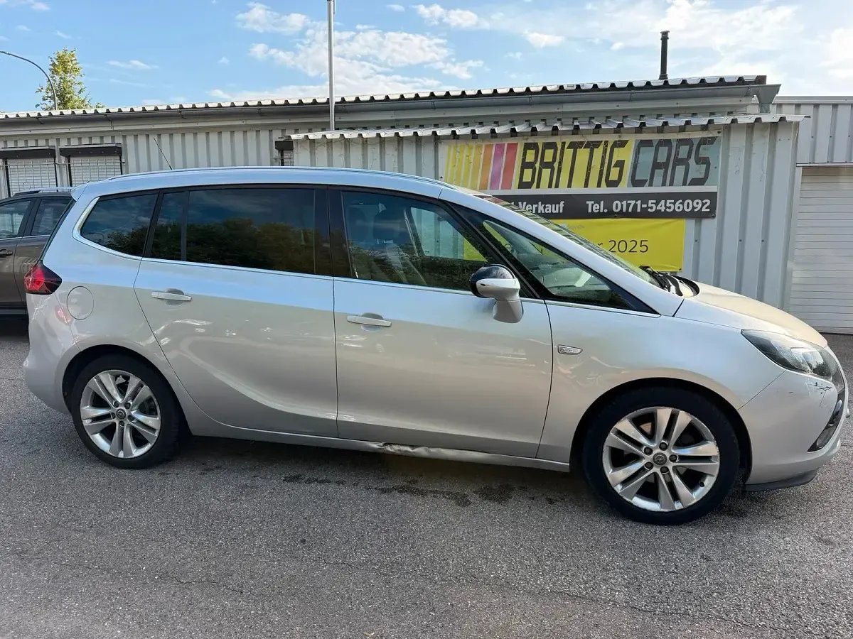 Gebraucht Opel Zafira Tourer 140 PS (102 kW) 2012 Weiß Van / Kleinbus