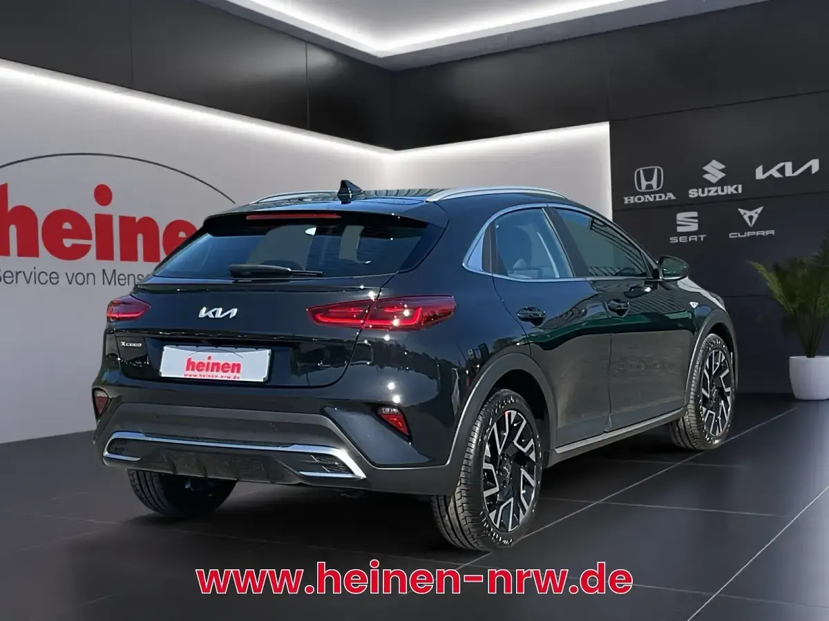 Neu Kia XCeed Vision 150 PS (110 kW) 2026 Black pearl SUV