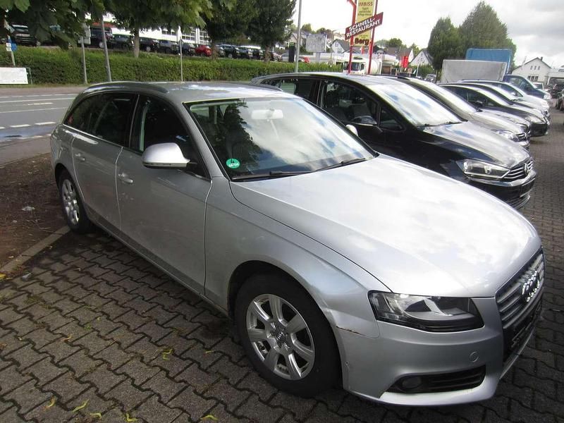 Grau Gebraucht 2009 Audi A4 Ambiente Kombi | 4.000 € (Superpreis) - Bild 1/4