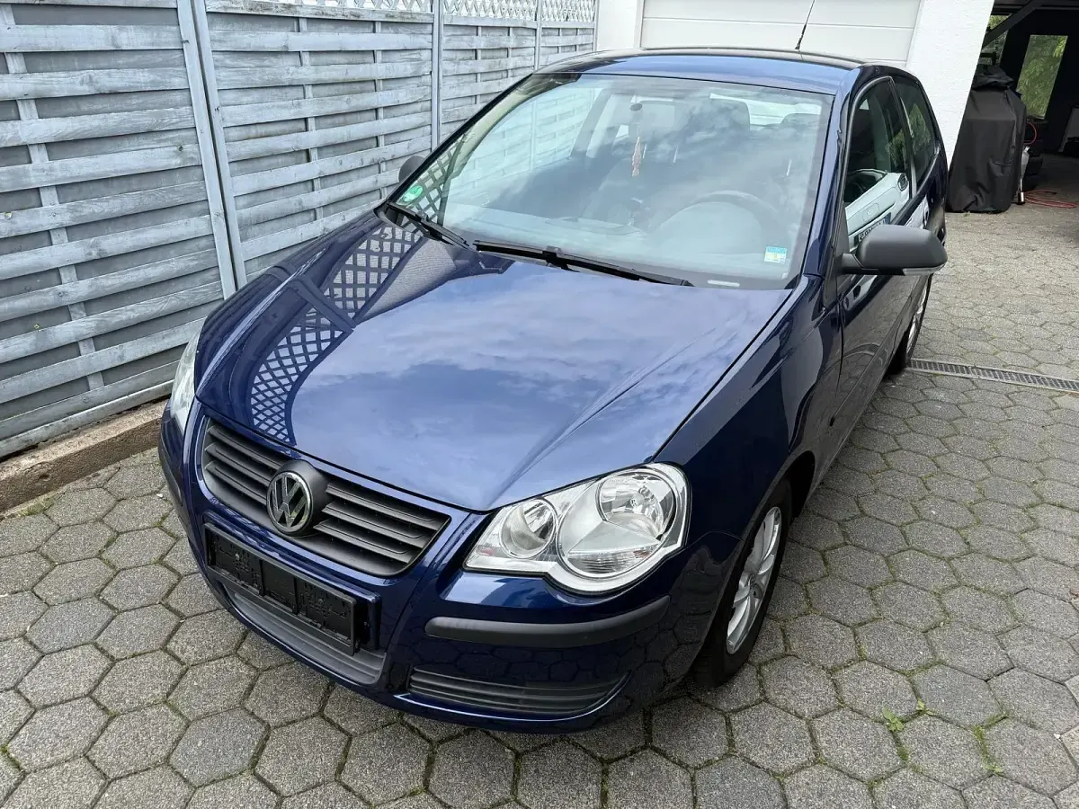 Gebraucht VW Polo 75 PS (55 kW) 2005 Blau Kleinwagen
