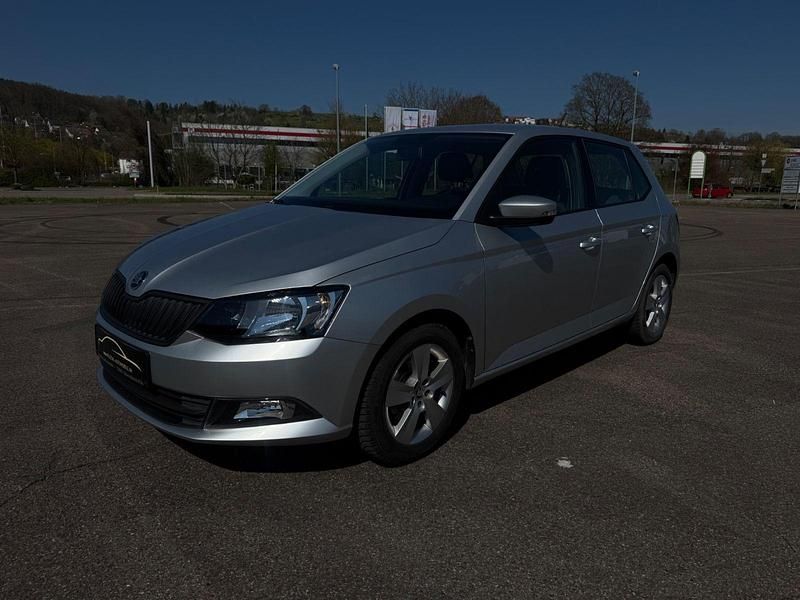 Gebraucht Skoda Fabia 90 PS (66 kW) 2016 Silber Kleinwagen