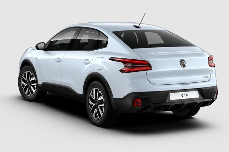 Neu Citroën C4 X 131 PS (96 kW) 2025 Okenitweiß metallic SUV