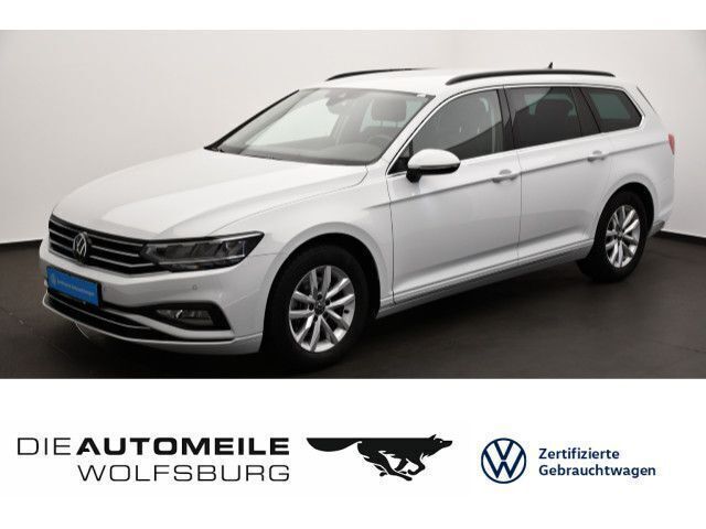 Gletscherweiß metallic (metallic) Gebraucht 2023 VW Passat Business Kombi | 30.390 € (Guter Preis) - Bild 1/4