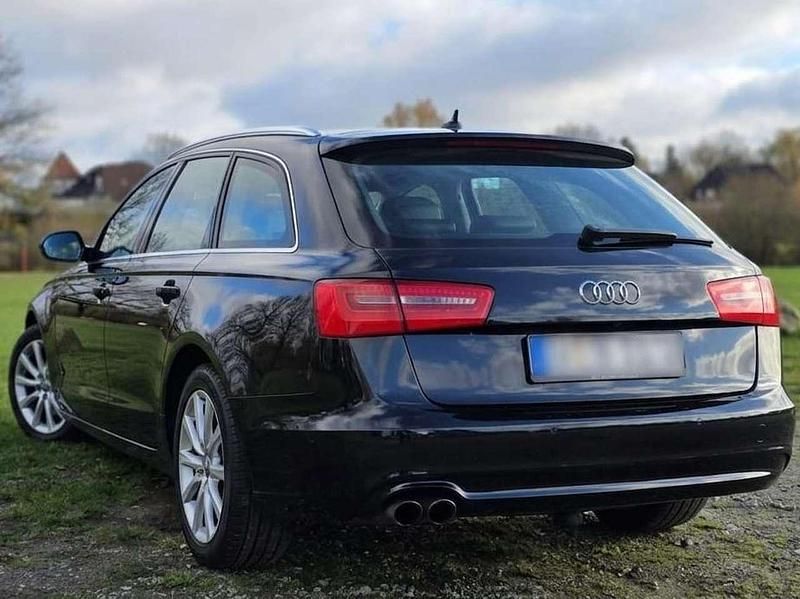 Gebraucht Audi A6 177 PS (130 kW) 2013 Schwarz Kombi