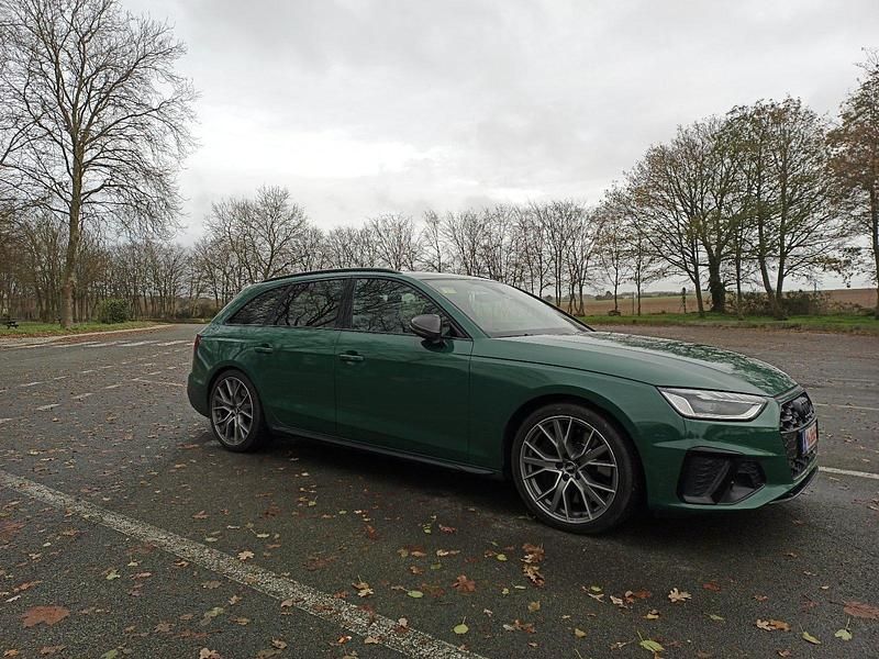 Grün Gebraucht 2019 Audi S4 Kombi | 39.800 € (Fairer Preis) - Bild 1/4