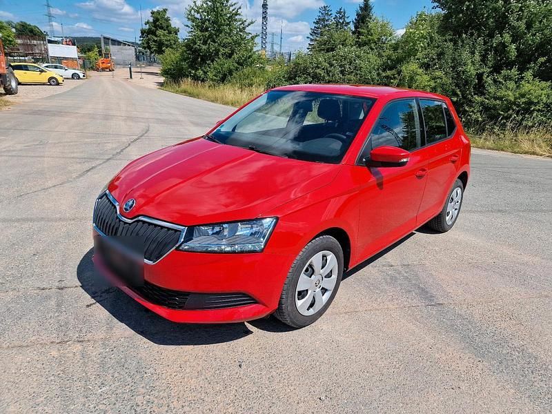 Gebraucht Skoda Fabia 60 PS (44 kW) 2019 Rot Kleinwagen