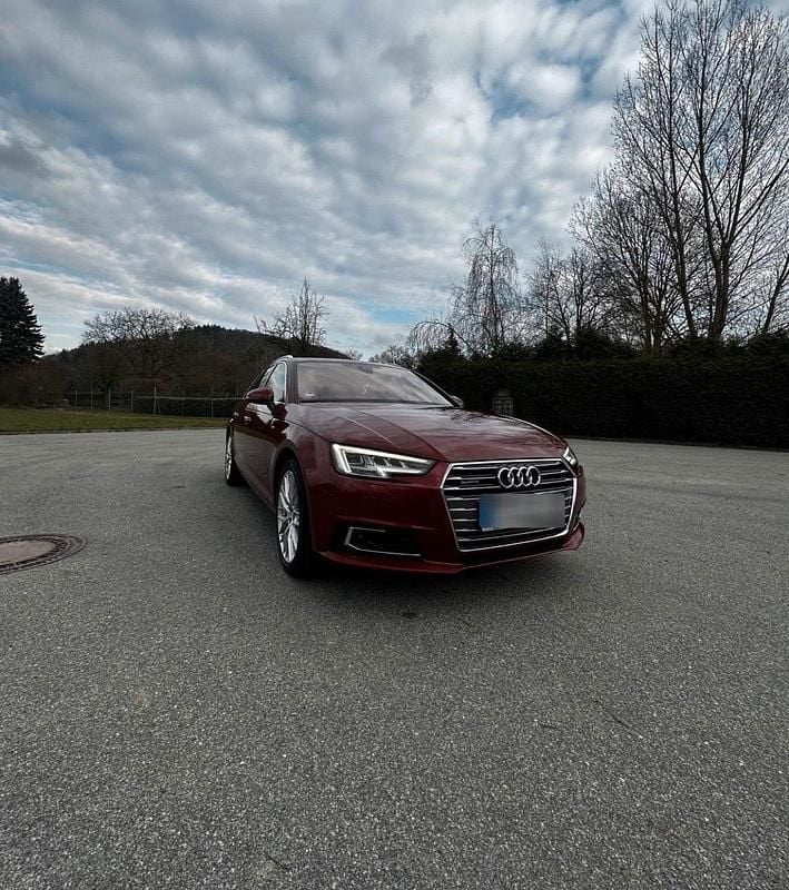 Gebraucht Audi A4 2017 Rot Kombi