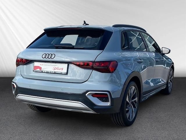 Gebraucht Audi A3 e-tron Ambiente 204 PS (150 kW) 2025 Pfeilgrau perleffekt Kleinwagen