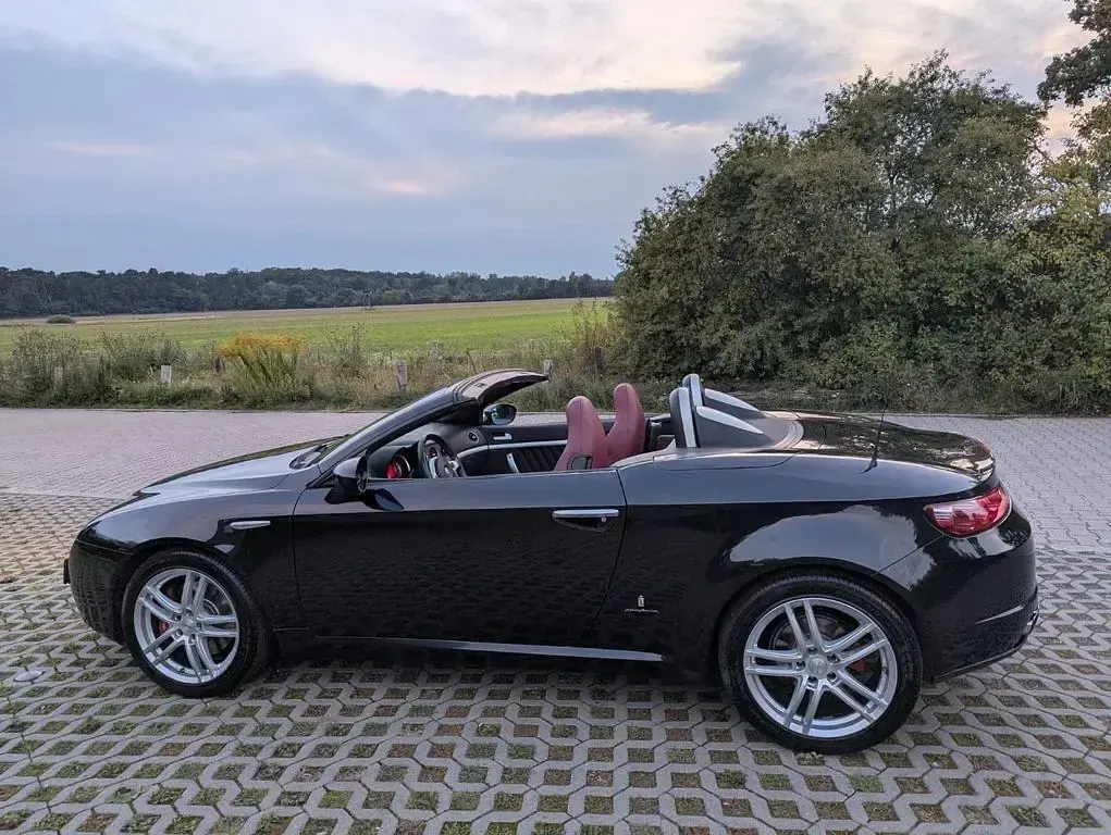 Gebraucht Alfa Romeo Spider 185 PS (136 kW) 2009 Schwarz Cabrio
