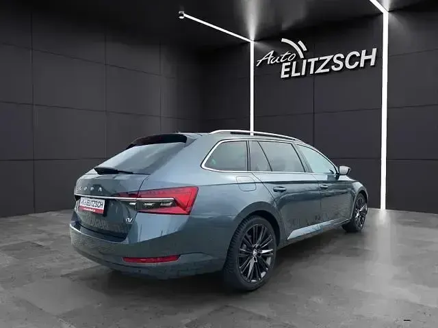 Gebraucht Skoda Superb Style 218 PS (160 kW) 2020 Grau Kombi