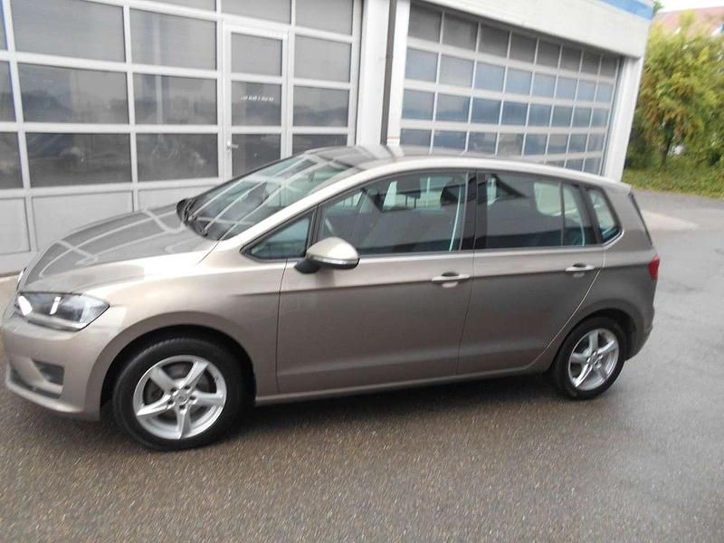 Gebraucht VW Golf VII 150 PS (110 kW) 2014 Pyramid gold metallic Limousine
