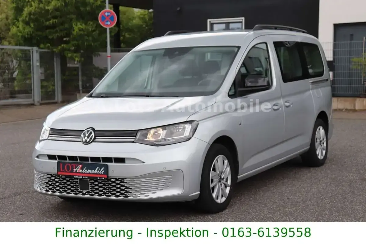 Gebraucht VW Caddy Maxi Life 102 PS (75 kW) 2022 Reflexsilber Van / Kleinbus