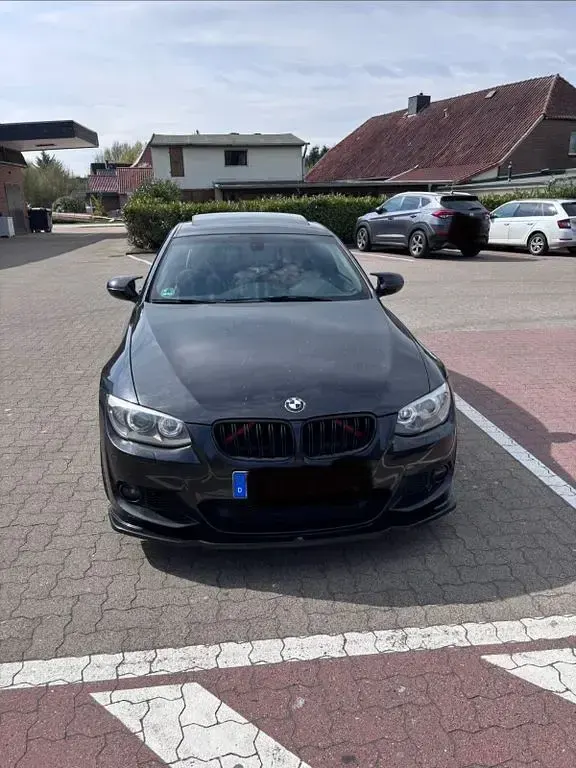 Używany BMW 320 170 KM (125 kW) 2010 Czarny Coupe