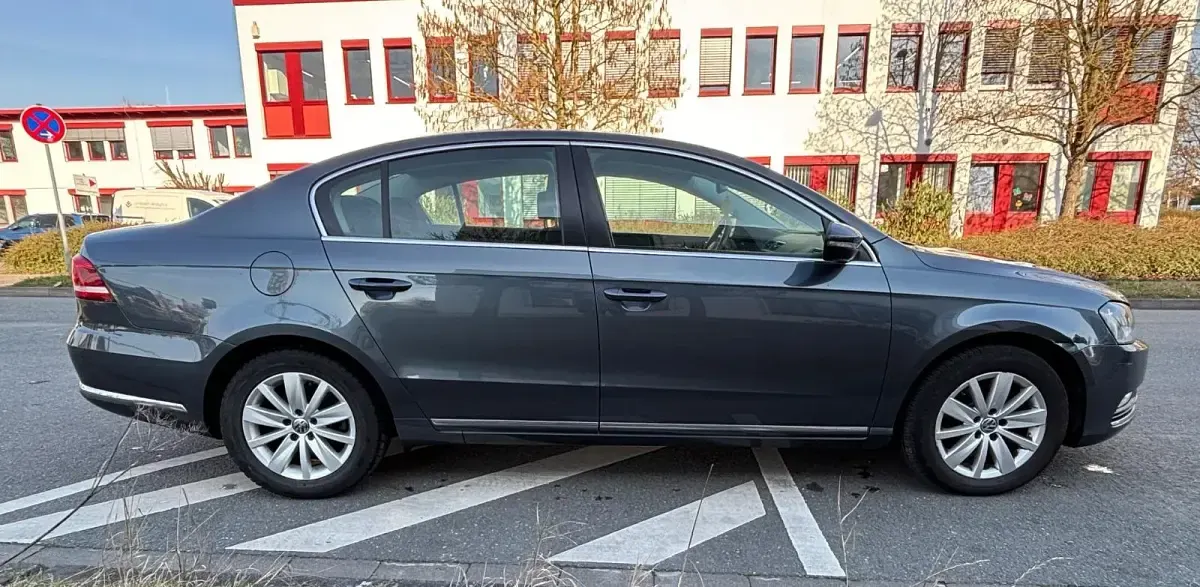 Gebraucht VW Passat 150 PS (110 kW) 2014 Grau Limousine