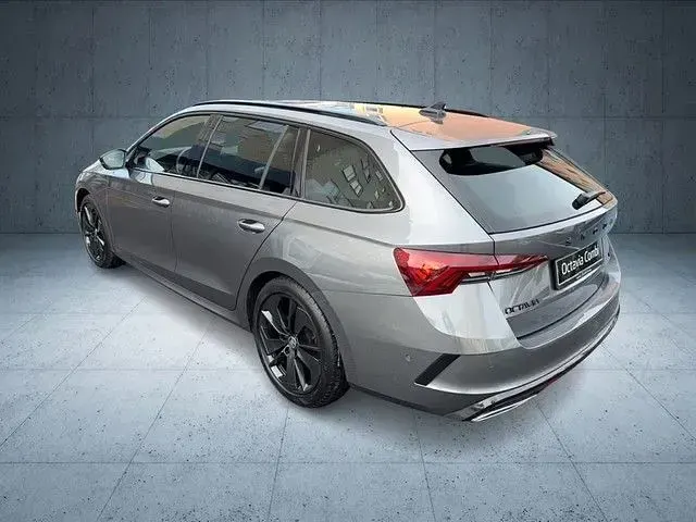 Gebraucht Skoda Octavia RS 200 PS (147 kW) 2022 Grau Kombi