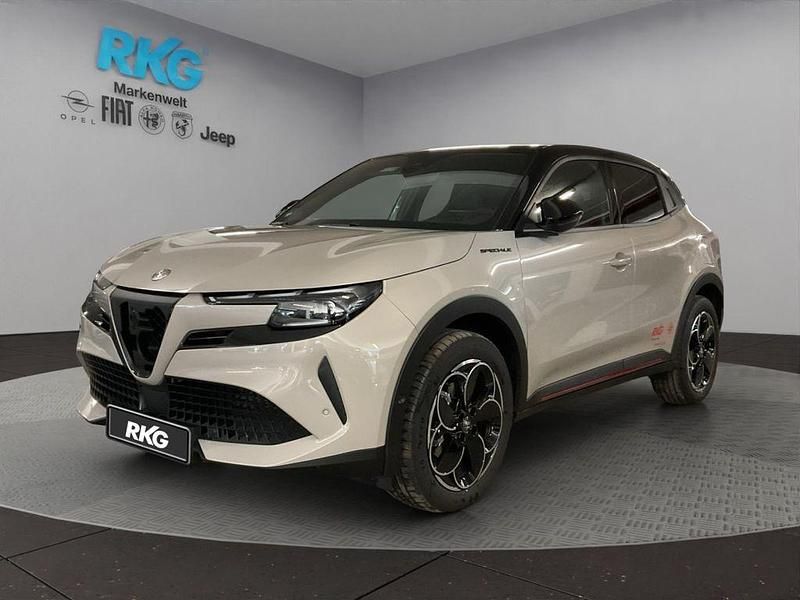 Beige Gebraucht 2025 Alfa Romeo GT Junior Edizione Speciale SUV | 35.490 € (Etwas zu teuer) - Bild 1/4